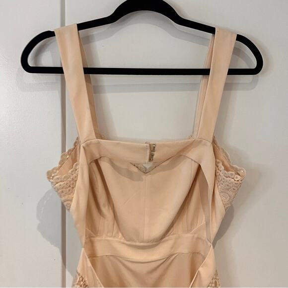 NEW BCBGMAXAZRIA Cream Open Back Alena Dress Sz 10 - Picture 5 of 12